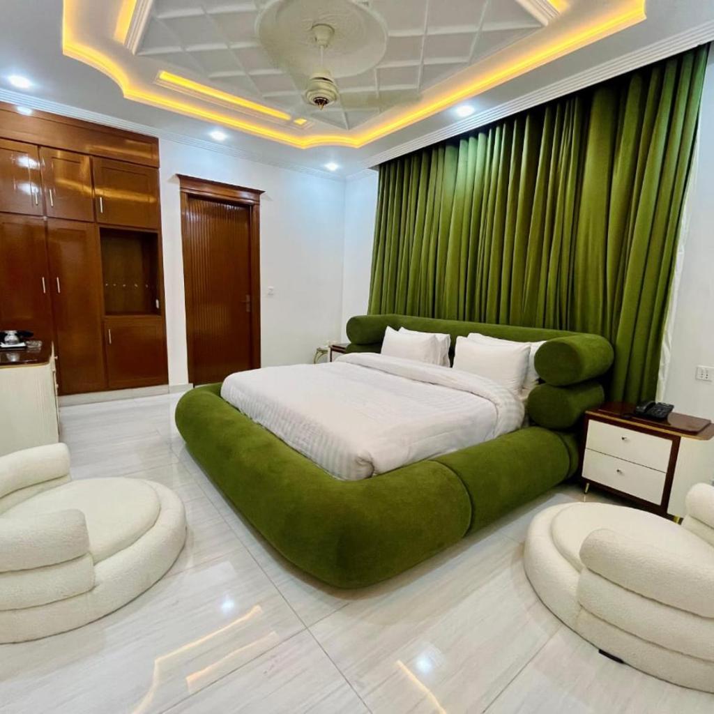 Hotel DE Smart Multan