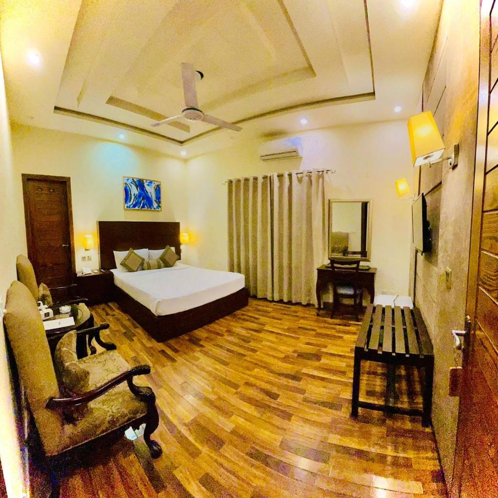 Shelton's Rezidor Hotel Gulberg Lahore