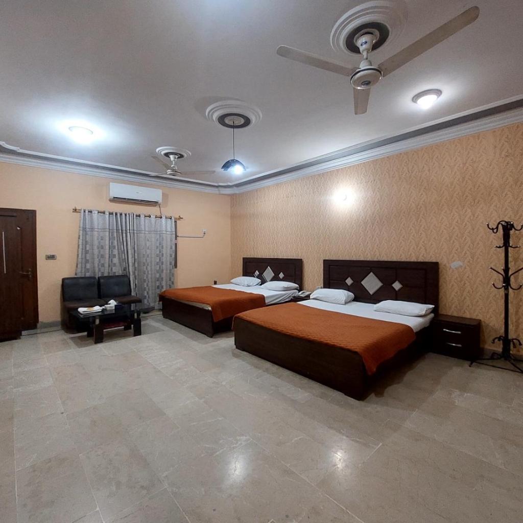 Guest House Near Expo Center karachi