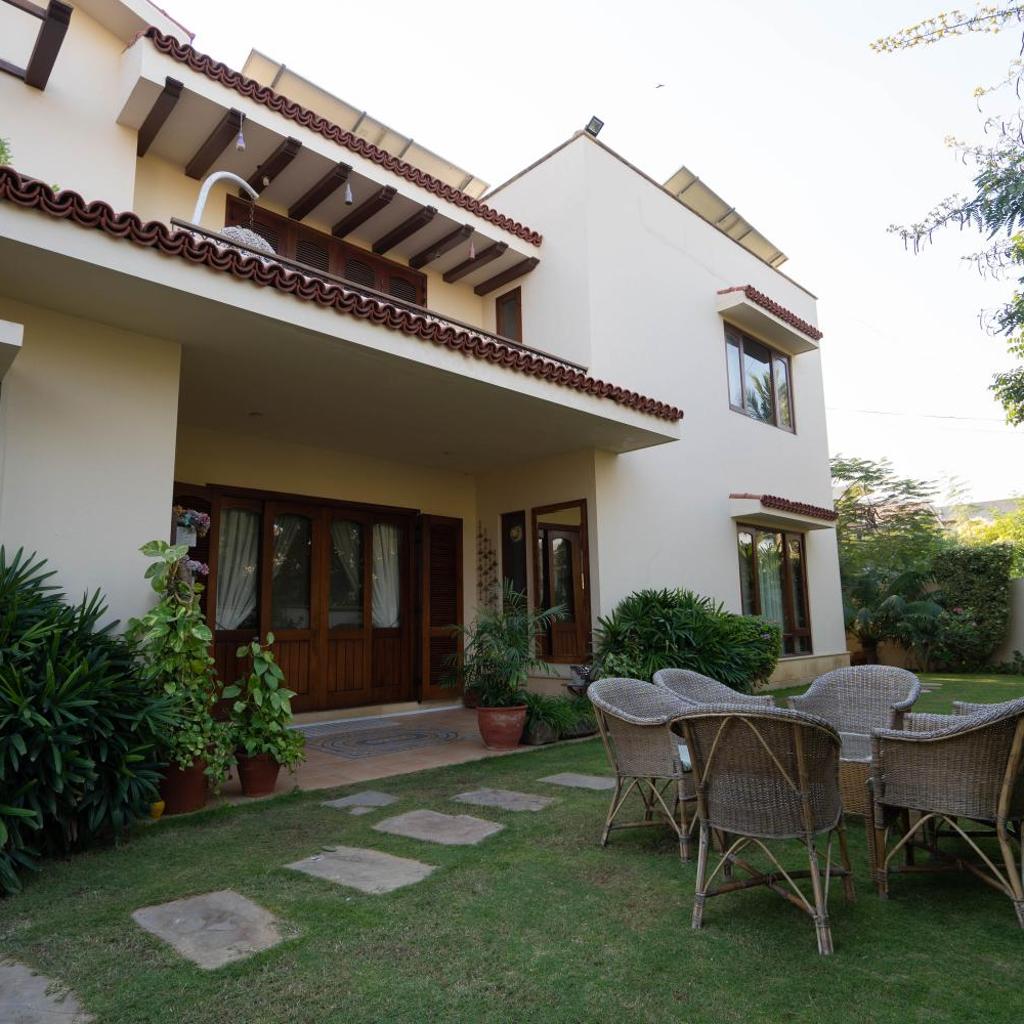 Elevé Villa