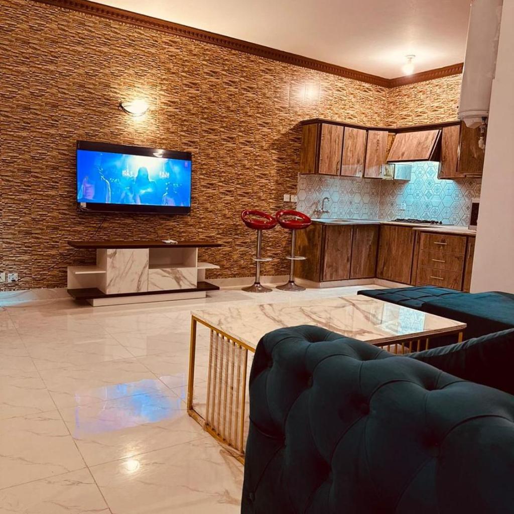 F10 luxury studio apartment park towers daily weekly basis fully secured