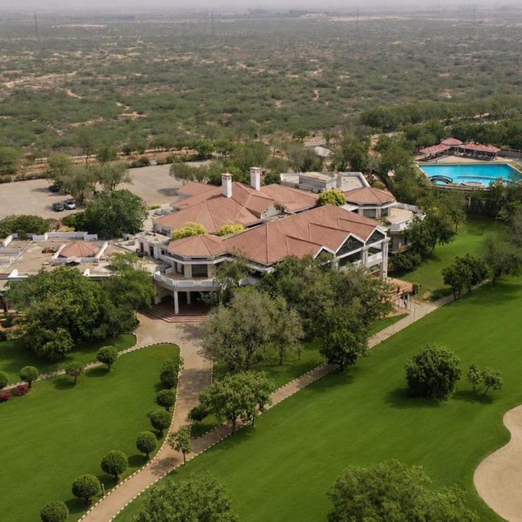 Arbian Sea Country Club