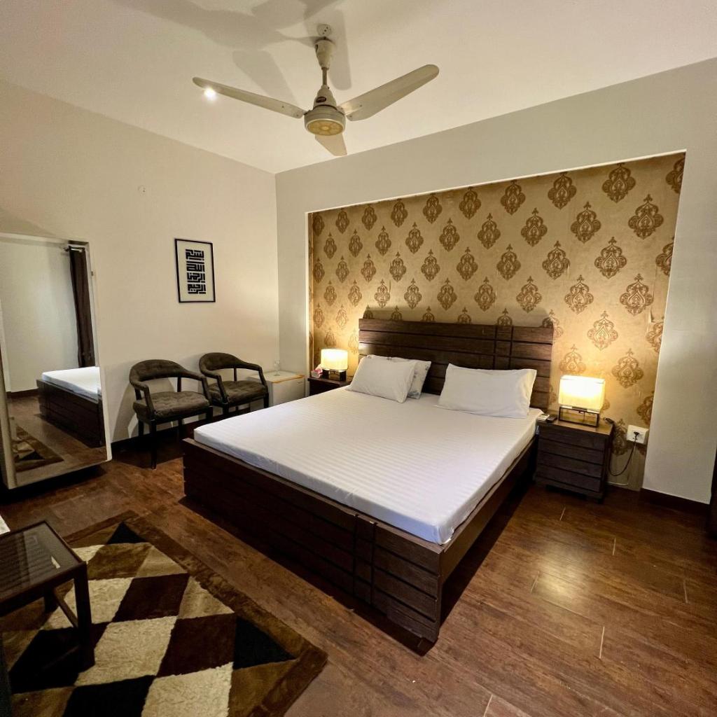 Lyallpur Home Stay