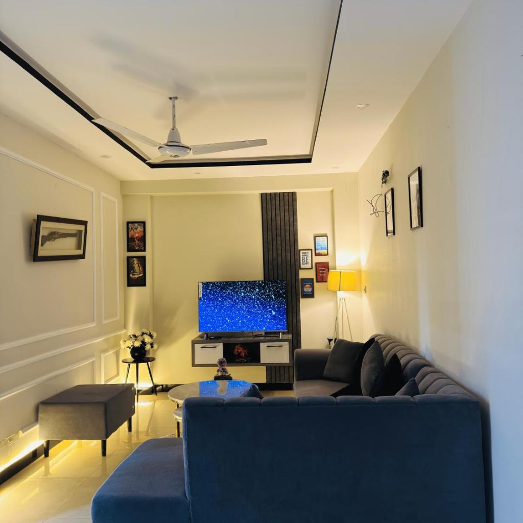 Stay Homie - 1BHK, Near ISB Airport, Self Check-In, Secure