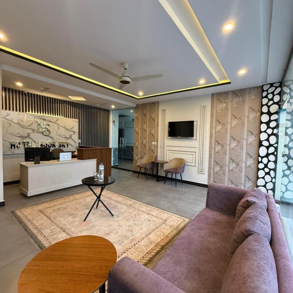 Hotel Noor Sky