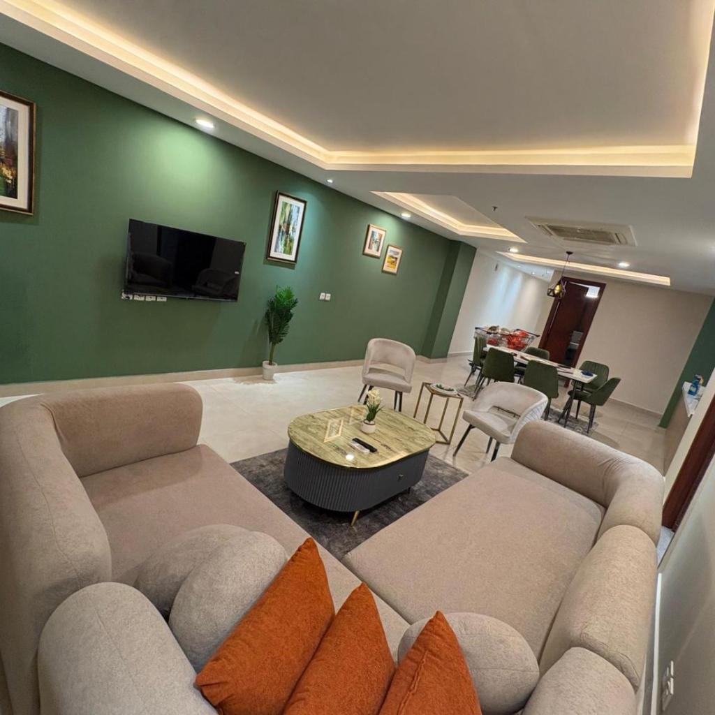 Luxury 02 Bedroom Apartment on 11TH Floor at Gold Crest DHA Phase 4, Lahore