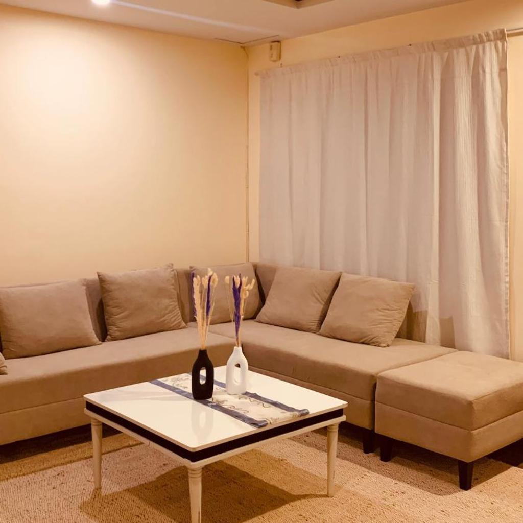 Islamabad apartment E11 Apollo Towers