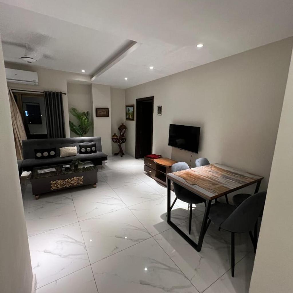 The Marble Suite, 2 BHK, Gulberg 3, Self Check in , Lahore