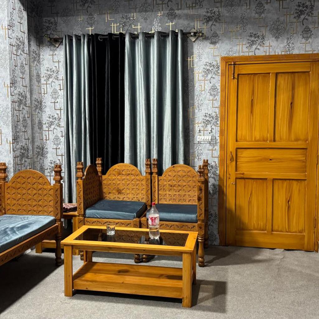 Rsheen inn Apartments, Peshawar