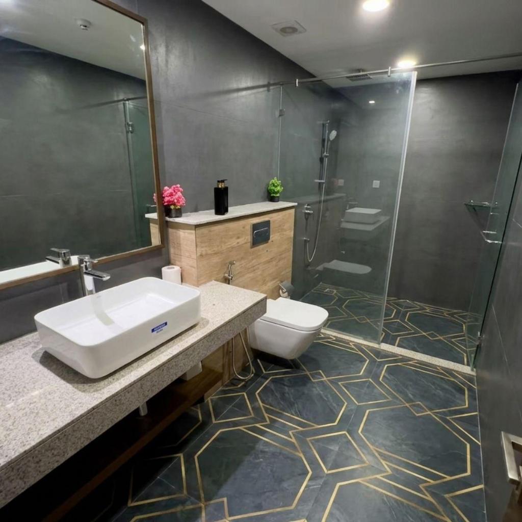 Asma Living Apartment In The Heart Of Rose Garden
