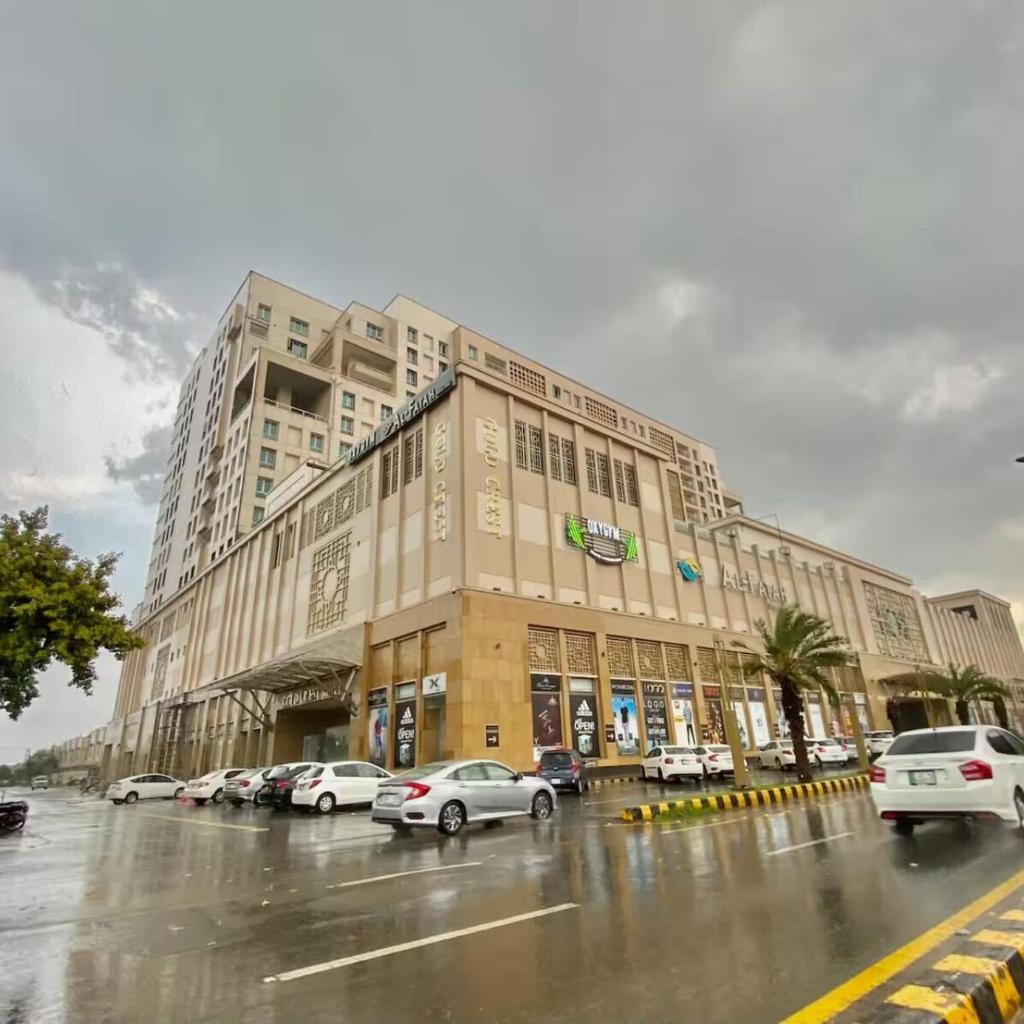 Exclusive Serviced Apartments at Goldcrest Mall and Residency DHA Phase 4 by Nirvana Nests