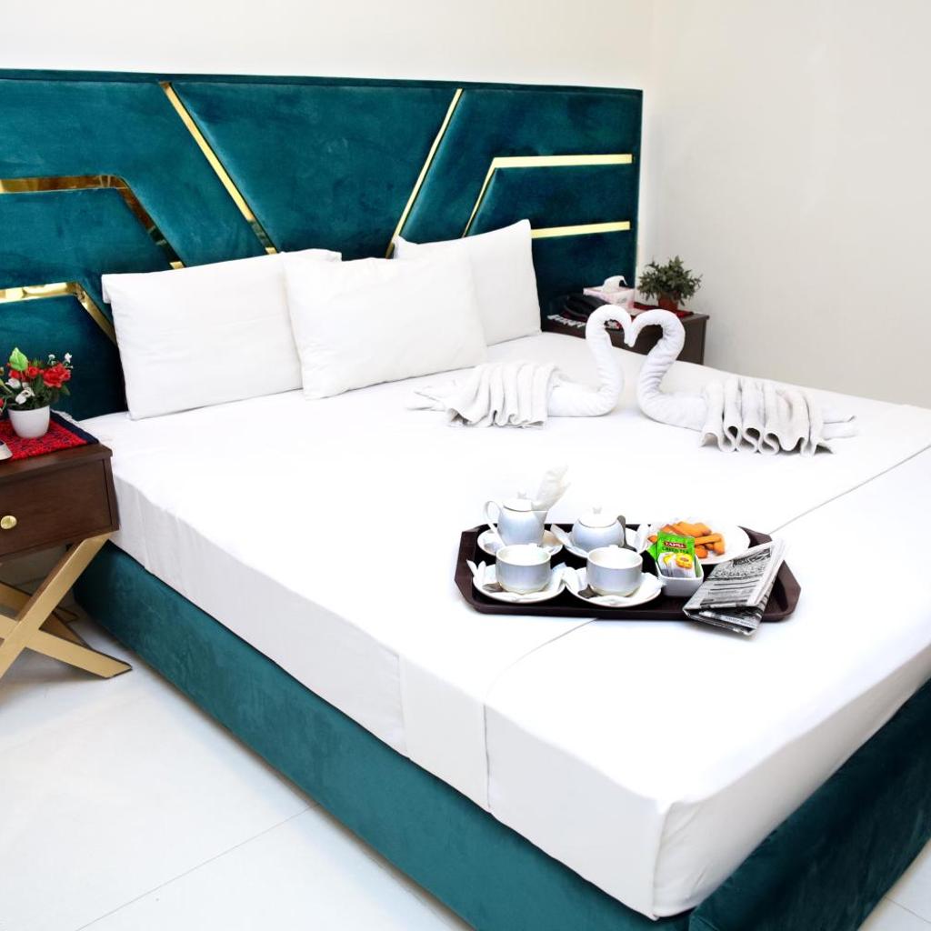 Royalton Inn Hotel - Gulberg
