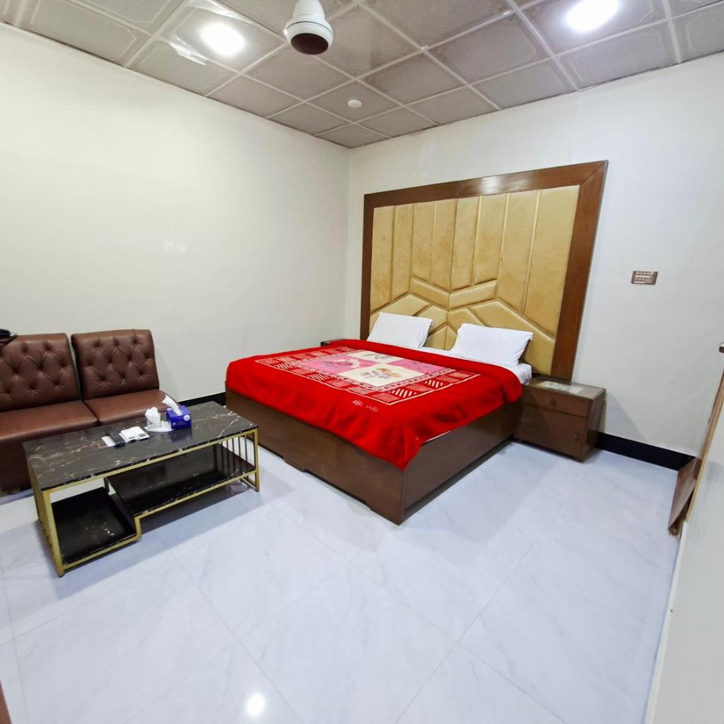 Royal Residency Guest House Karachi