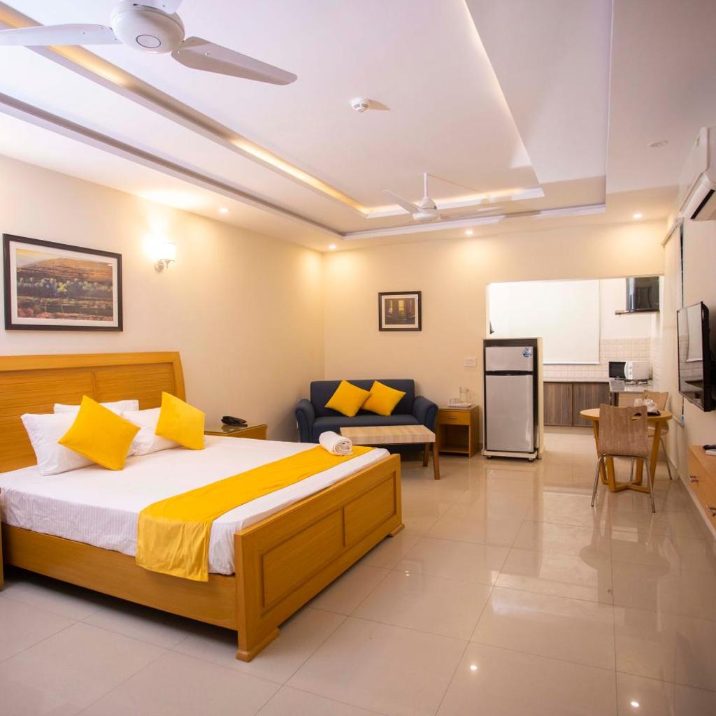 Maati Spaces - Rooms with Kitchen